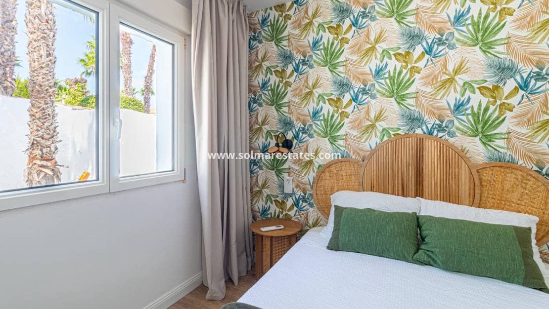 3 slaapkamer Villa te koop in Villamartin met zwembad - € 399.000 (Ref: 10060186)