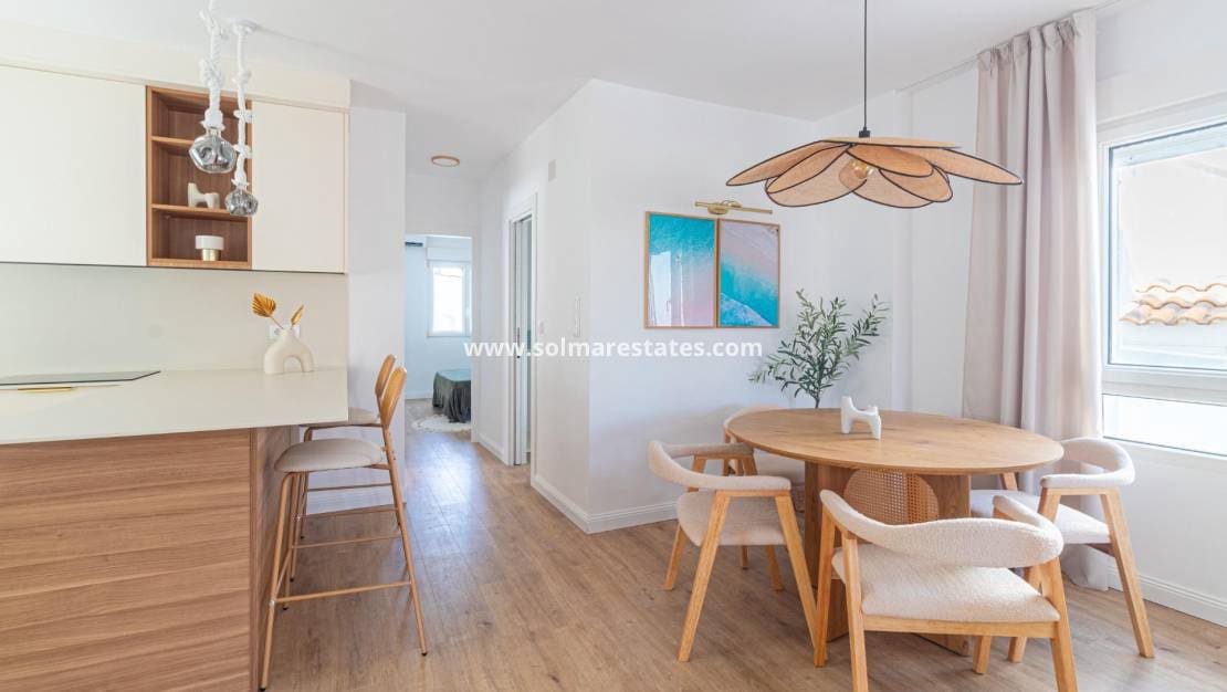 3 slaapkamer Villa te koop in Villamartin met zwembad - € 399.000 (Ref: 10060186)