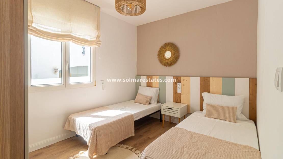 3 slaapkamer Villa te koop in Villamartin met zwembad - € 399.000 (Ref: 10060186)