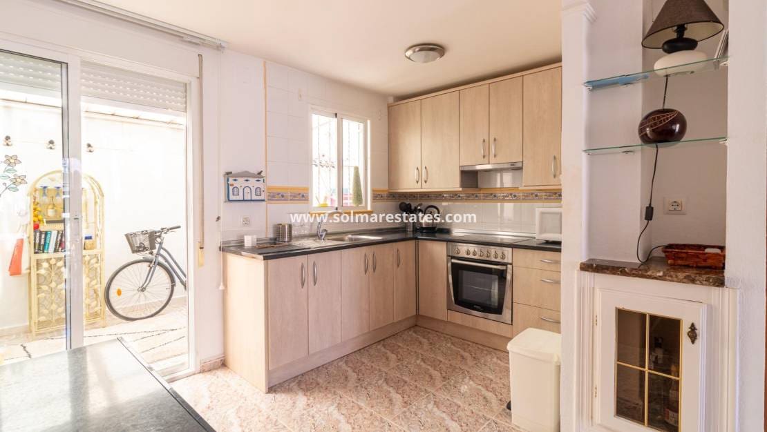 2 Zimmer Haus zu verkaufen in Cabo Roig mit Pool - 199.000 € (Ref: 10060187)
