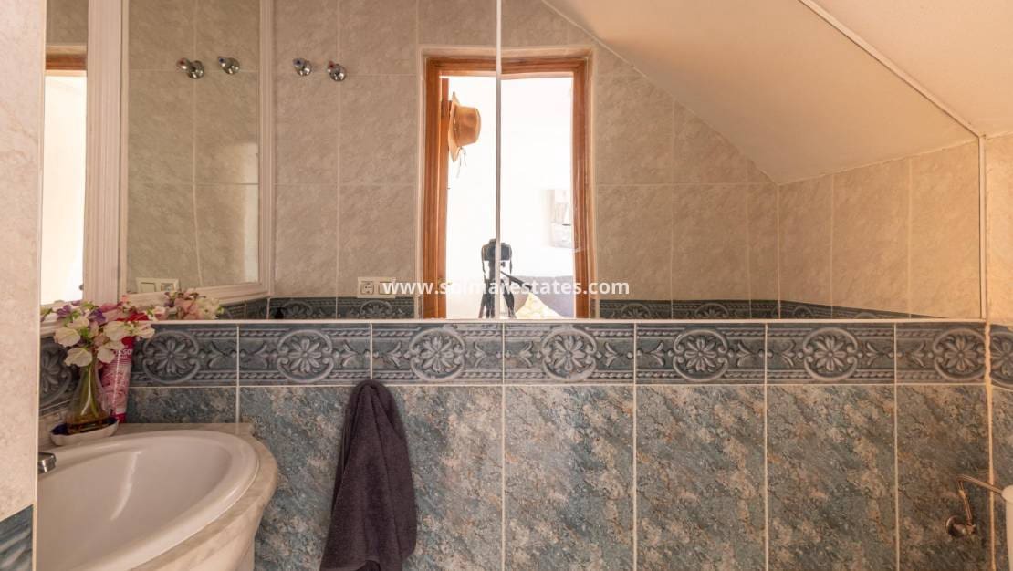 2 Zimmer Haus zu verkaufen in Cabo Roig mit Pool - 199.000 € (Ref: 10060187)