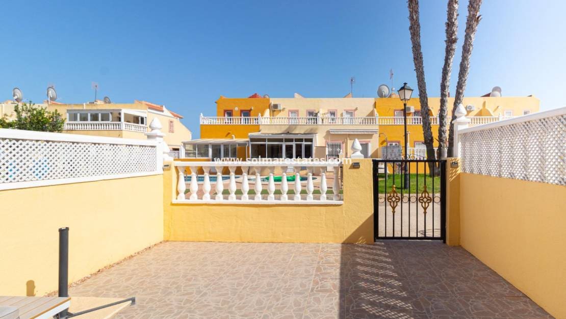 2 Zimmer Haus zu verkaufen in Cabo Roig mit Pool - 199.000 € (Ref: 10060187)