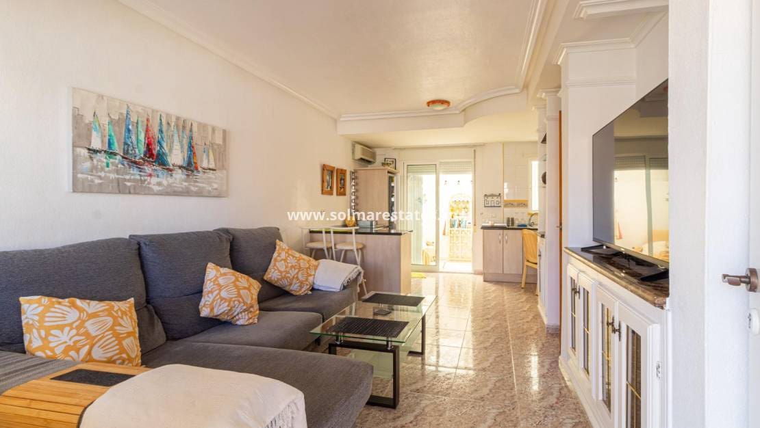 2 Zimmer Haus zu verkaufen in Cabo Roig mit Pool - 199.000 € (Ref: 10060187)