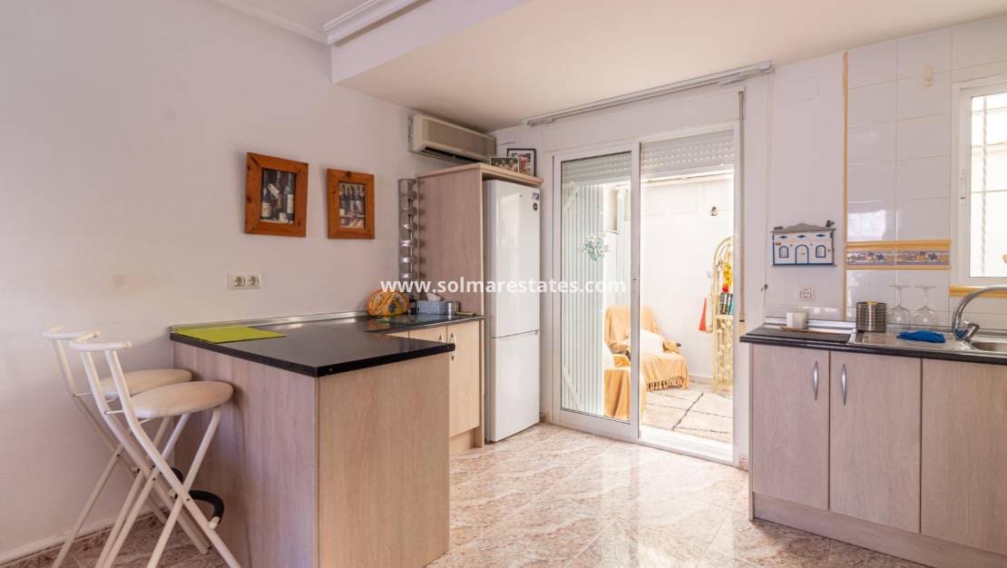 2 Zimmer Haus zu verkaufen in Cabo Roig mit Pool - 199.000 € (Ref: 10060187)