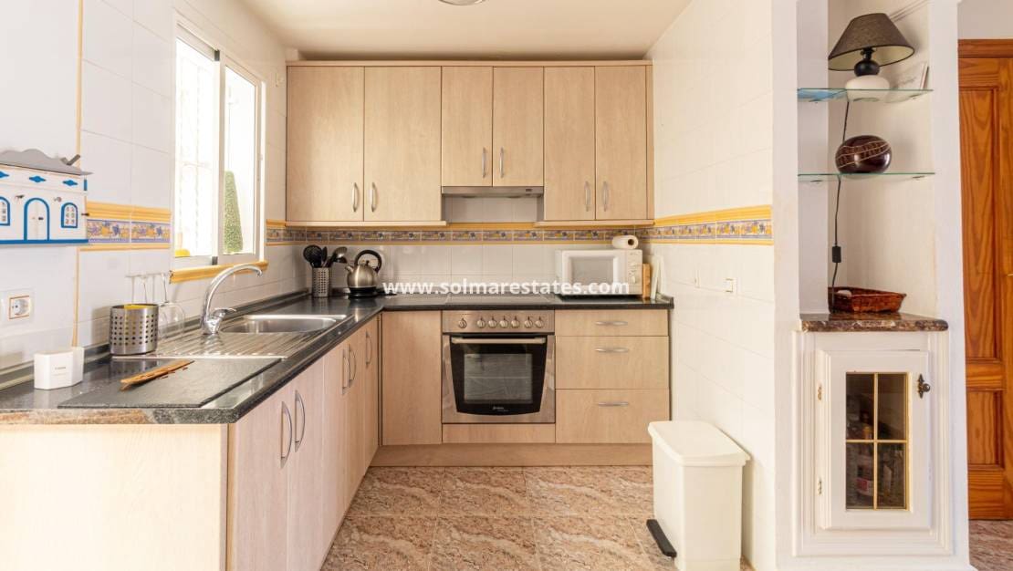 2 Zimmer Haus zu verkaufen in Cabo Roig mit Pool - 199.000 € (Ref: 10060187)