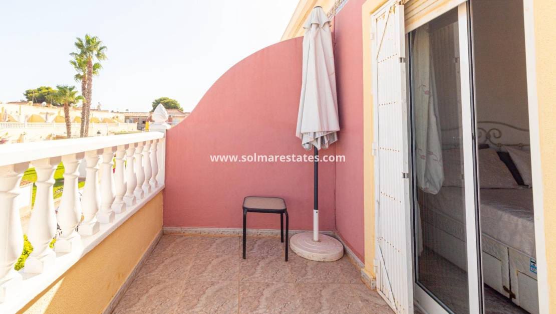 2 Zimmer Haus zu verkaufen in Cabo Roig mit Pool - 199.000 € (Ref: 10060187)