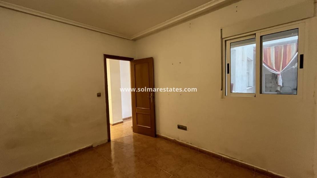 2 slaapkamer Appartement te koop in Almoradi - € 94.995 (Ref: 10060188)