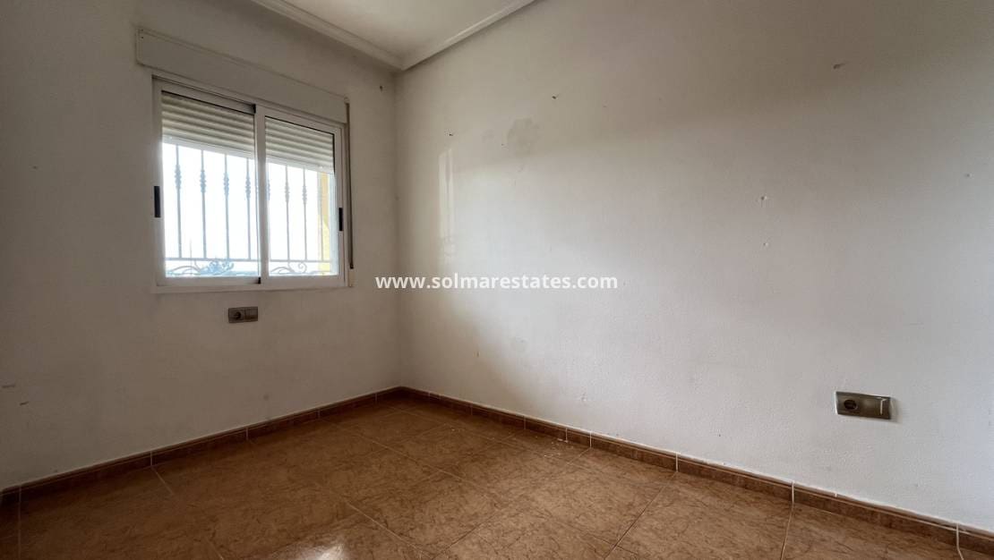 2 slaapkamer Appartement te koop in Almoradi - € 94.995 (Ref: 10060188)