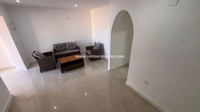 Bungalow de 2 habitaciones en La Torreta, Torrevieja en venta - 134.995 € (Ref: 10060533)