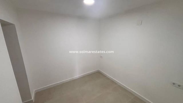 Bungalow de 2 habitaciones en La Torreta, Torrevieja en venta - 134.995 € (Ref: 10060533)