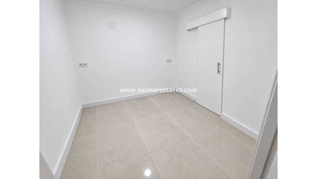 2 bedroom Bungalow for sale in La Torreta - € 129,990 (Ref: 10060533)