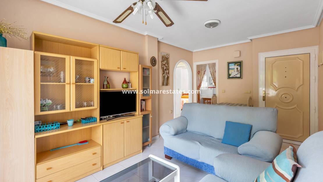 2 sypialnia Apartament na sprzedaż w Punta Prima z basenem - 169 000 € (Ref: 10060609)