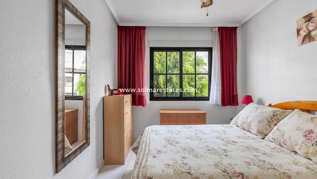 2 sypialnia Apartament na sprzedaż w Punta Prima z basenem - 169 000 € (Ref: 10060609)