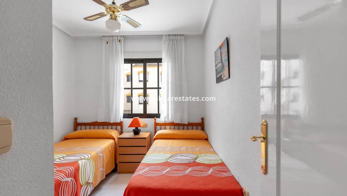 2 sypialnia Apartament na sprzedaż w Punta Prima z basenem - 169 000 € (Ref: 10060609)