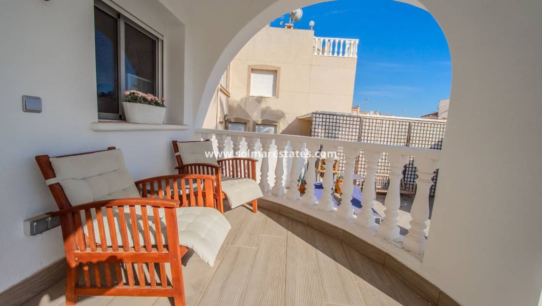 2 chambre Villa/Maison à vendre à La Marquesa avec piscine - 225 000 € (Ref: 10062323)