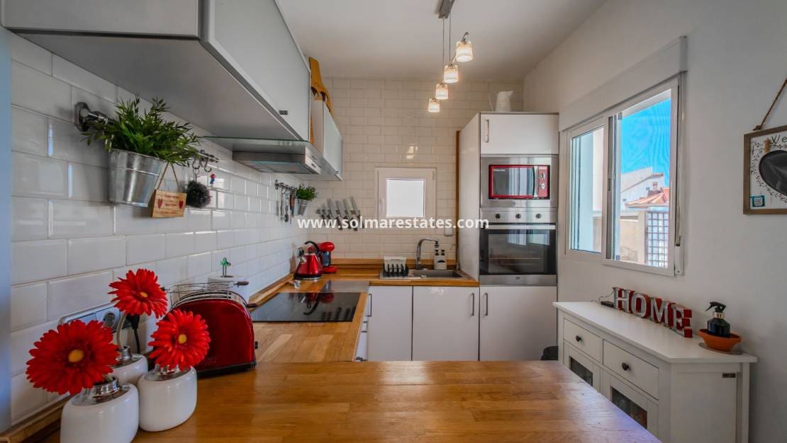 2 chambre Villa/Maison à vendre à La Marquesa avec piscine - 225 000 € (Ref: 10062323)