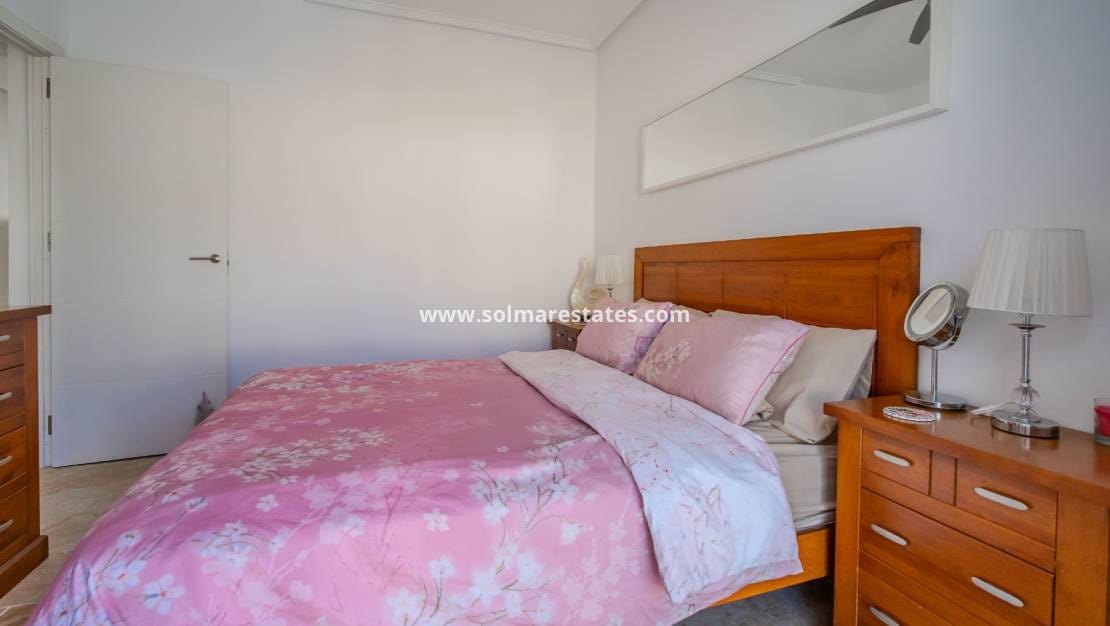 2 chambre Villa/Maison à vendre à La Marquesa avec piscine - 225 000 € (Ref: 10062323)