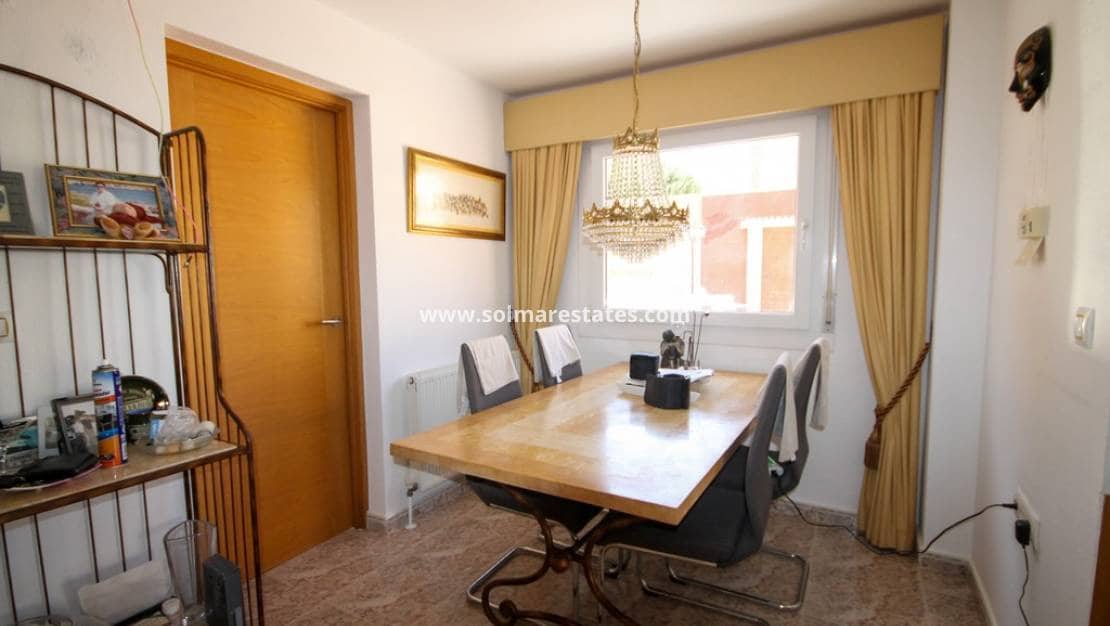 3 sypialnia Dom blizniak na sprzedaż w Villamartin z basenem - 255 000 € (Ref: 10062644)