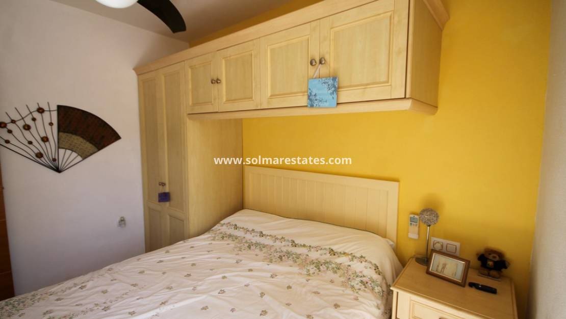 3 sypialnia Dom blizniak na sprzedaż w Villamartin z basenem - 255 000 € (Ref: 10062644)