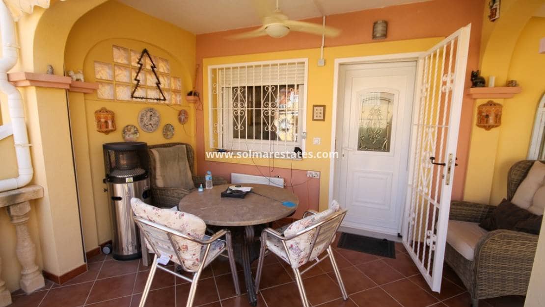 3 sypialnia Dom blizniak na sprzedaż w Villamartin z basenem - 255 000 € (Ref: 10062644)