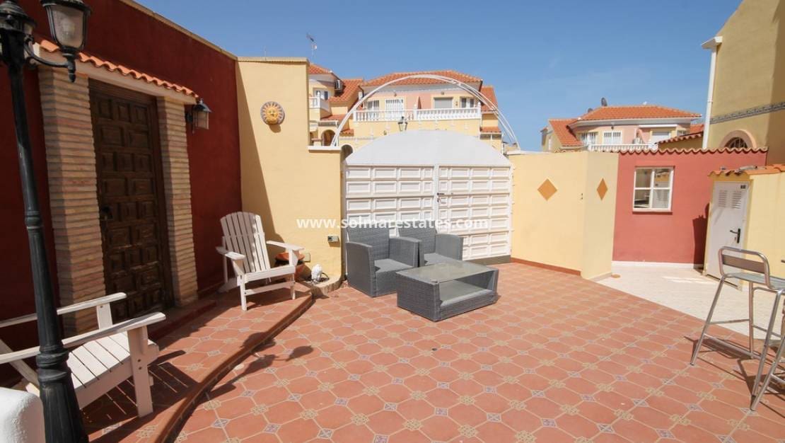 3 sypialnia Dom blizniak na sprzedaż w Villamartin z basenem - 255 000 € (Ref: 10062644)