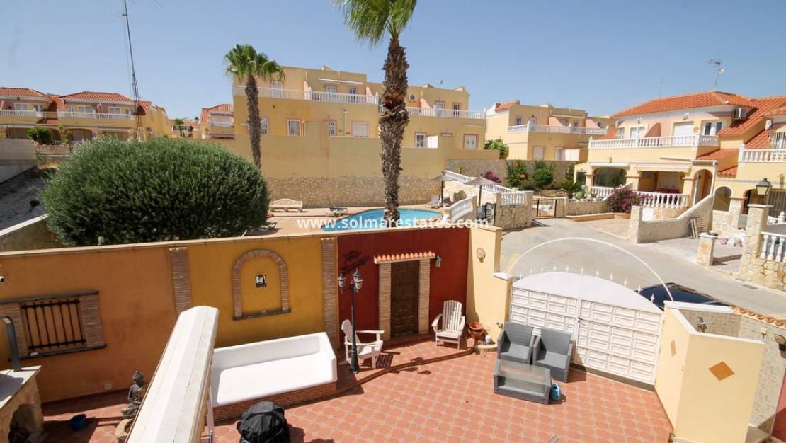 3 sypialnia Dom blizniak na sprzedaż w Villamartin z basenem - 255 000 € (Ref: 10062644)