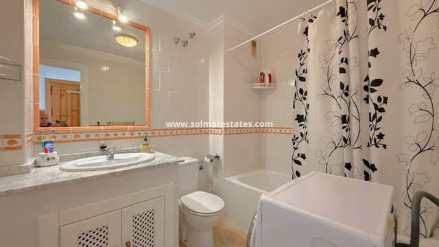 Apartamento de 2 habitaciones en Villamartin, Orihuela en venta con piscina - 209.900 € (Ref: 10062646)