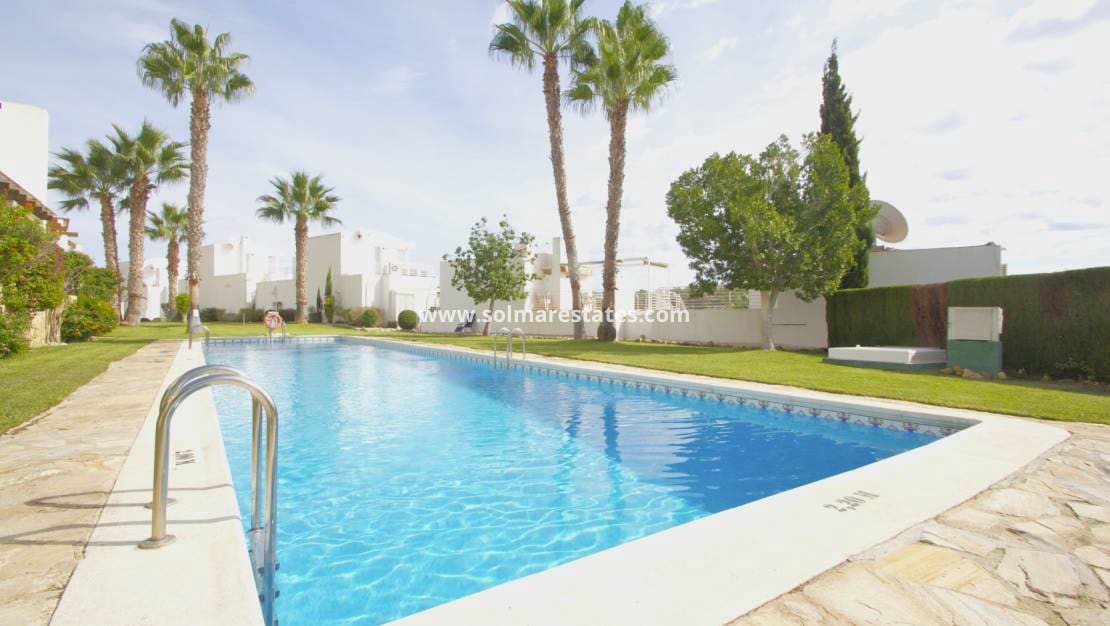 3 camera da letto Appartamento in vendita in Villamartin con piscina - 389.000 € (Rif: 10062760)