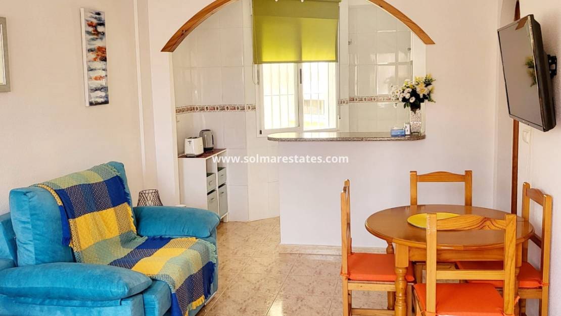 2 Zimmer Apartment zu verkaufen in Playa Flamenca mit Pool - 169.950 € (Ref: 10065568)