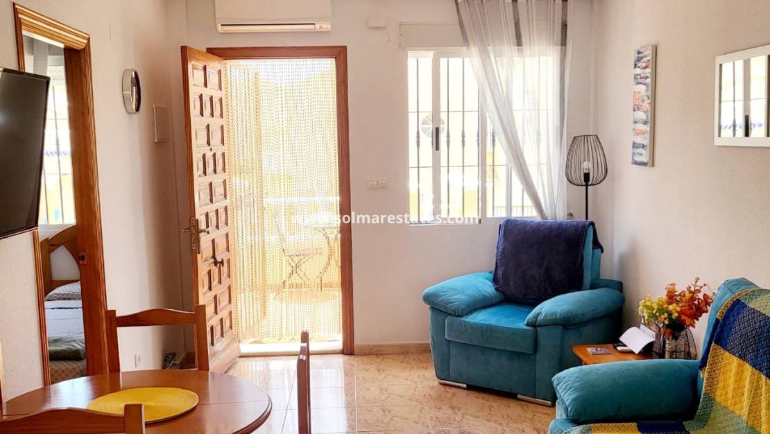 2 Zimmer Apartment zu verkaufen in Playa Flamenca mit Pool - 169.950 € (Ref: 10065568)