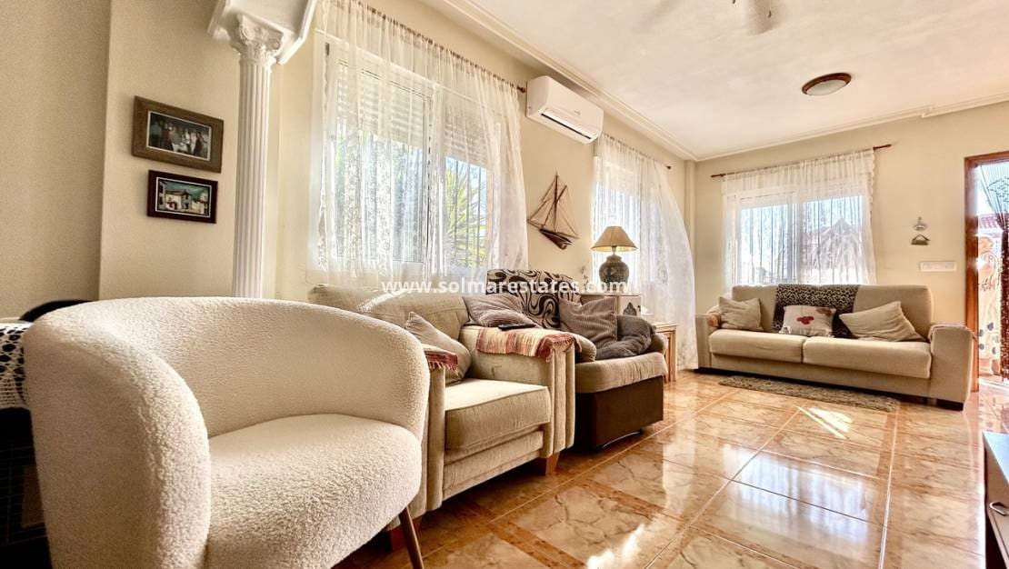 2 sypialnia Apartament na sprzedaż w Cabo Roig z basenem - 175 000 € (Ref: 10065569)