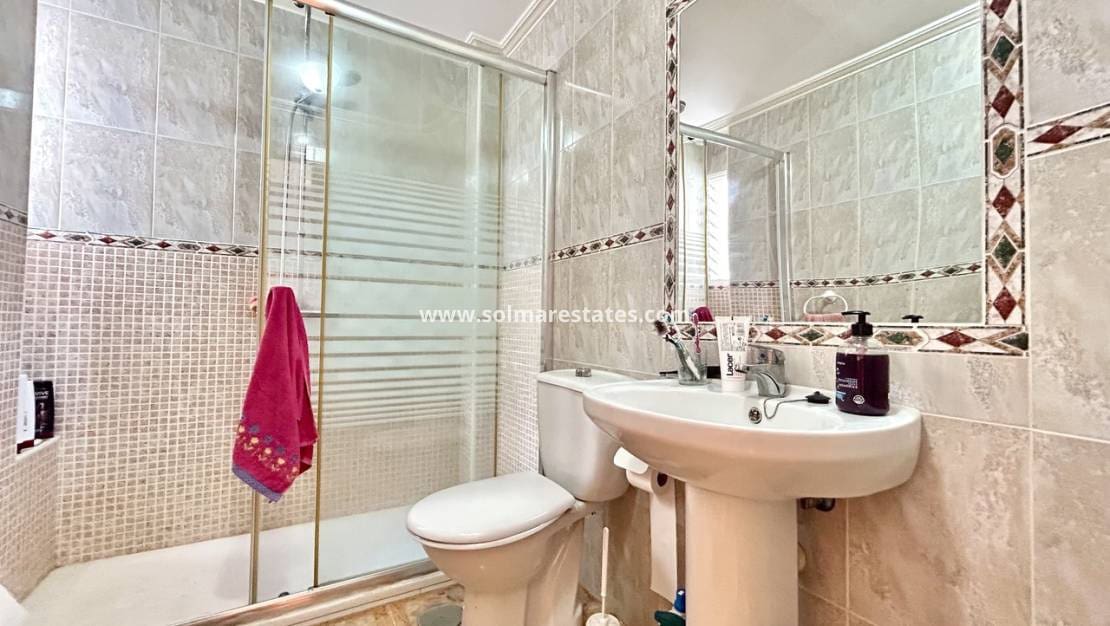 2 sypialnia Apartament na sprzedaż w Cabo Roig z basenem - 175 000 € (Ref: 10065569)