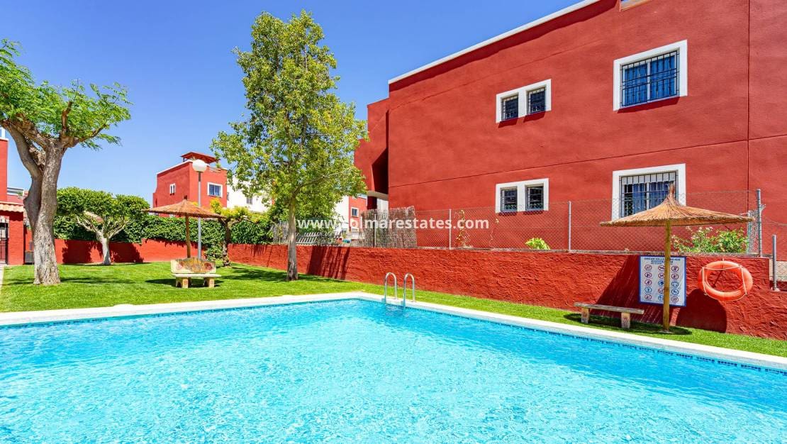 2 chambre Appartement à vendre à Los Altos avec piscine - 157 000 € (Ref: 10068111)