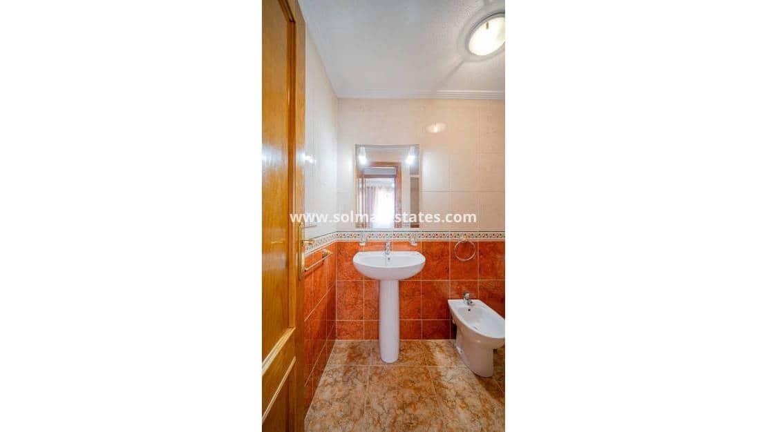 2 Zimmer Apartment zu verkaufen in Orihuela Costa mit Pool - 155.000 € (Ref: 10068112)