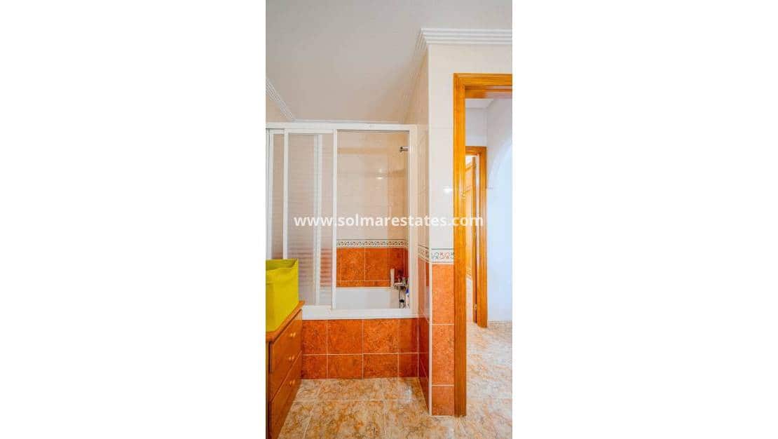 2 Zimmer Apartment zu verkaufen in Orihuela Costa mit Pool - 155.000 € (Ref: 10068112)