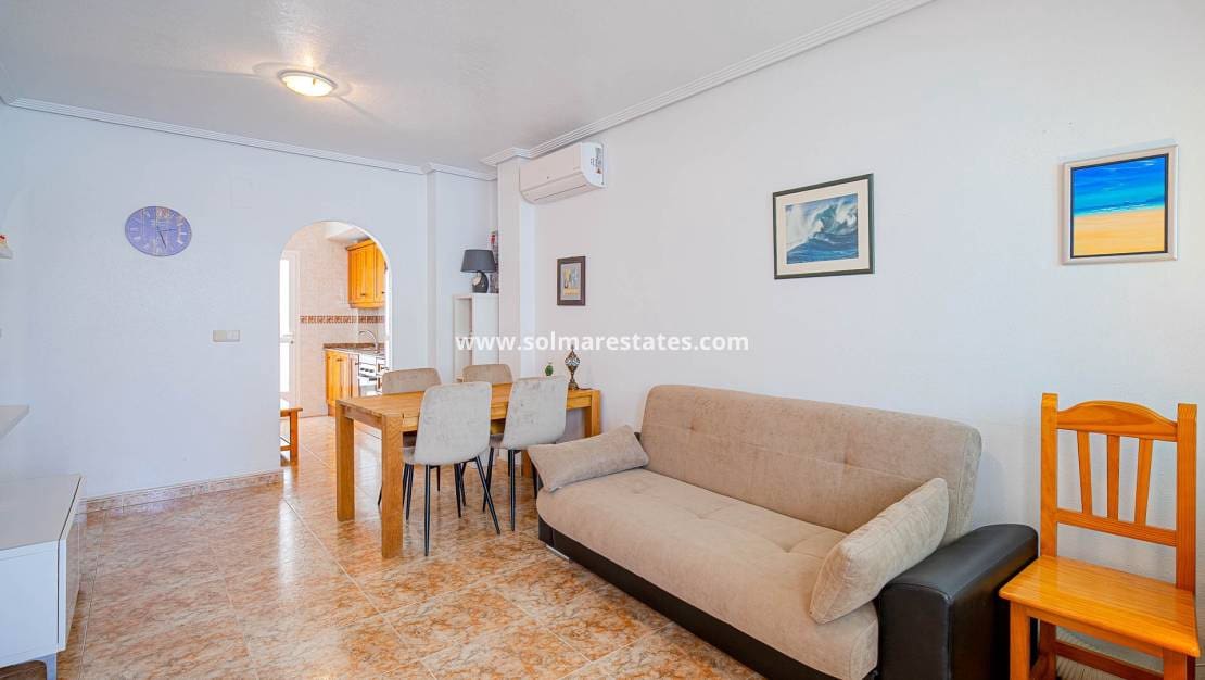 2 Zimmer Apartment zu verkaufen in Orihuela Costa mit Pool - 155.000 € (Ref: 10068112)