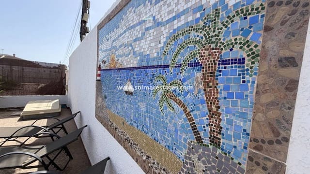 3 sovrum Semi-fristående Villa till salu i San Luis, Torrevieja med pool - 399 900 € (Ref: 10070132)