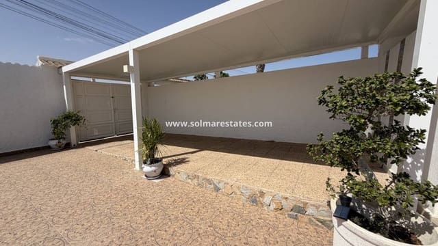 3 sovrum Semi-fristående Villa till salu i San Luis, Torrevieja med pool - 399 900 € (Ref: 10070132)