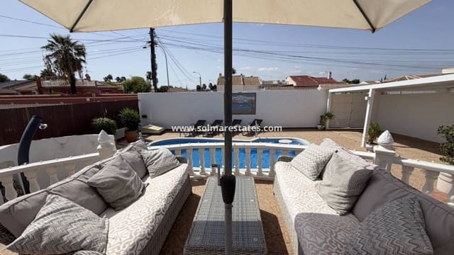 3 sovrum Semi-fristående Villa till salu i San Luis, Torrevieja med pool - 399 900 € (Ref: 10070132)