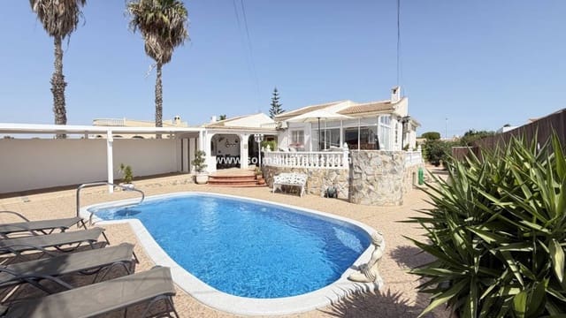 3 sovrum Semi-fristående Villa till salu i San Luis, Torrevieja med pool - 399 900 € (Ref: 10070132)
