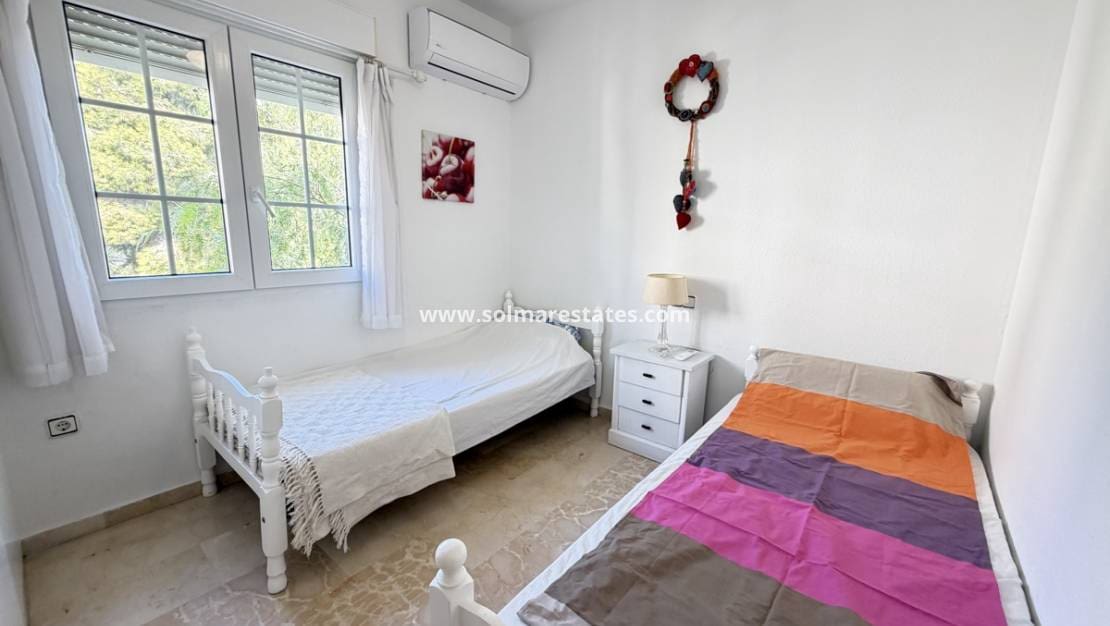 2 soverom Leilighet til salgs i Villamartin med svømmebasseng - € 199 000 (Ref: 10070133)