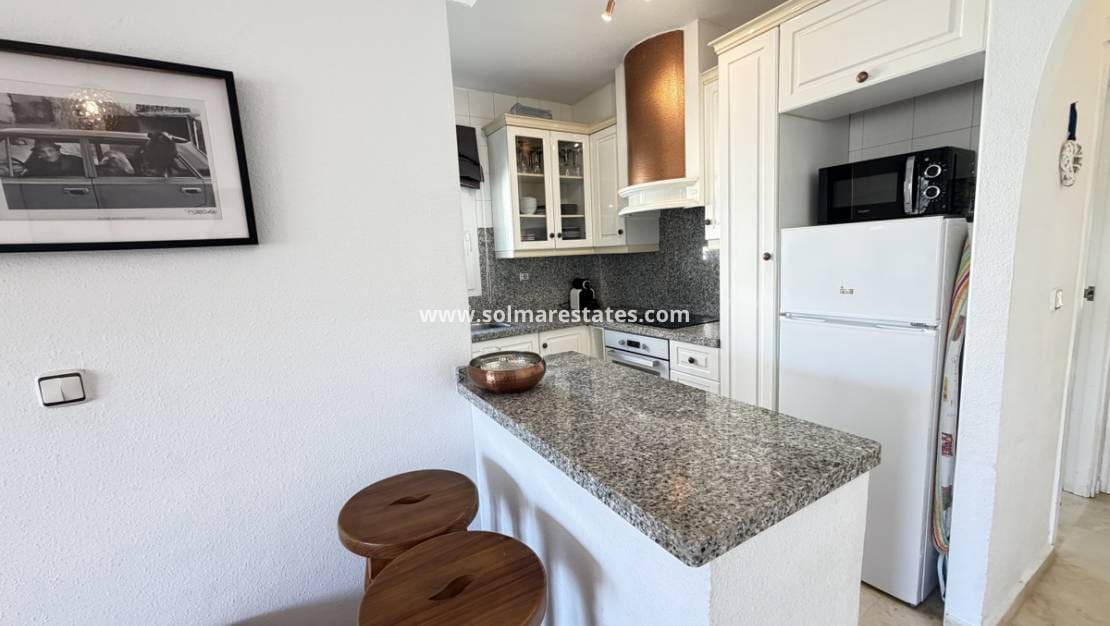 2 soverom Leilighet til salgs i Villamartin med svømmebasseng - € 199 000 (Ref: 10070133)