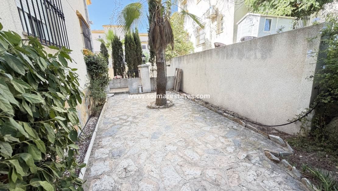 2 soverom Leilighet til salgs i Villamartin med svømmebasseng - € 199 000 (Ref: 10070133)