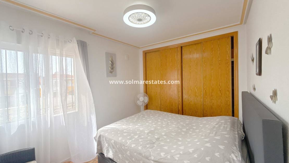 2 sovrum Lägenhet till salu i Cabo Roig med pool - 179 950 € (Ref: 10070134)