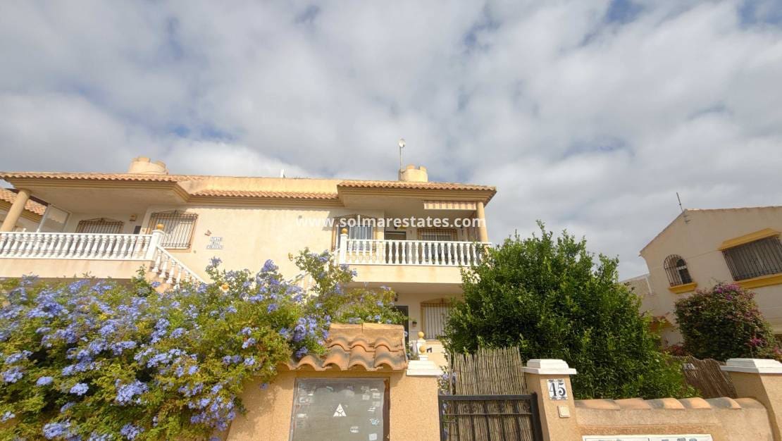 2 sovrum Lägenhet till salu i Cabo Roig med pool - 179 950 € (Ref: 10070134)