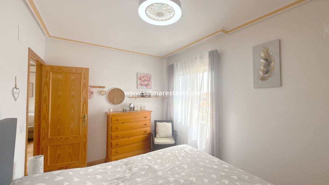 2 sovrum Lägenhet till salu i Cabo Roig med pool - 179 950 € (Ref: 10070134)