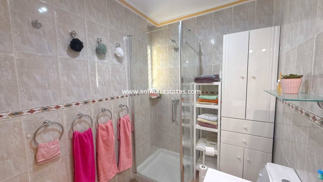 2 sovrum Lägenhet till salu i Cabo Roig med pool - 179 950 € (Ref: 10070134)