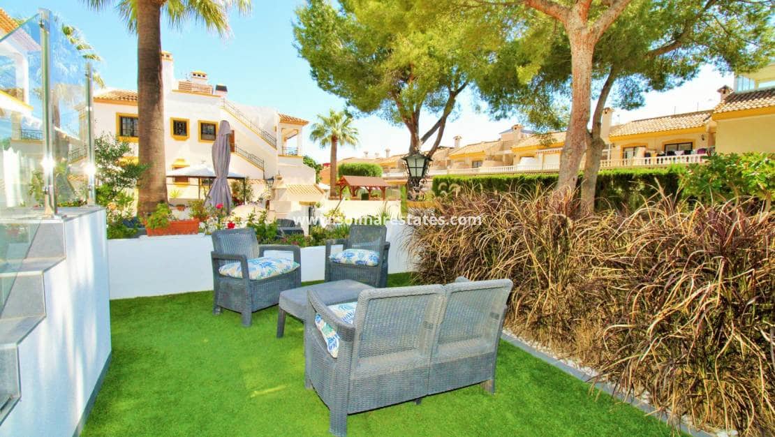 3 sypialnia Bungalow na sprzedaż w Villamartin z basenem - 275 000 € (Ref: 10070136)