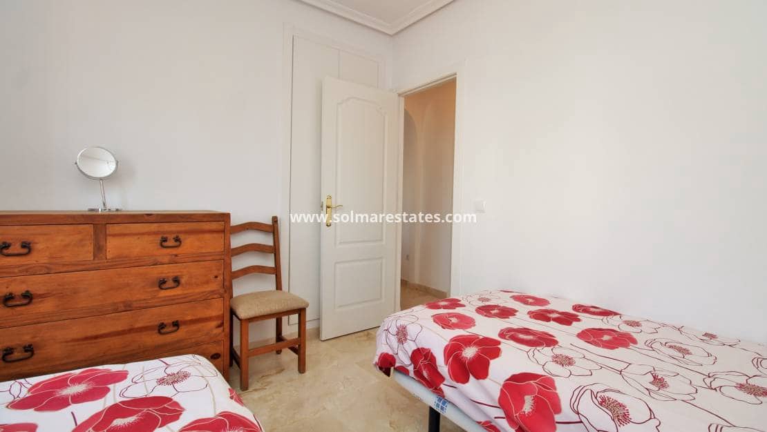 2 sovrum Lägenhet till salu i Villamartin med pool - 189 950 € (Ref: 10070137)