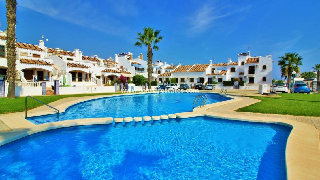 2 sovrum Lägenhet till salu i Villamartin med pool - 189 950 € (Ref: 10070137)